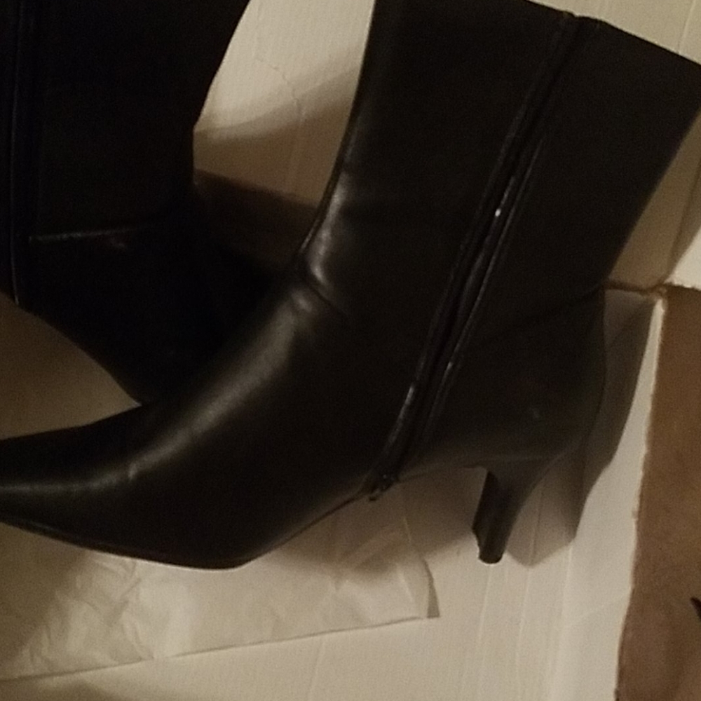 Dress boots - Picture 2 of 3
